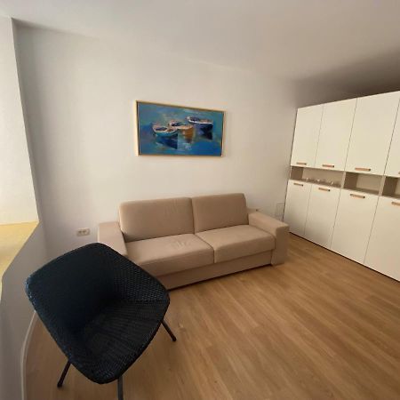 Apartments Tito & Robin Koper Bagian luar foto